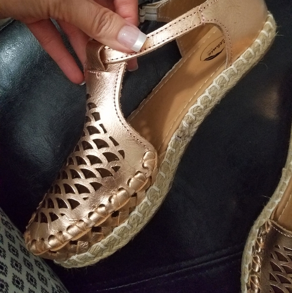 Rose Gold leather flats - Picture 3 of 4